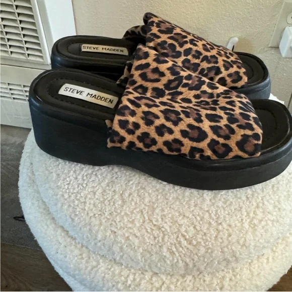 Steve Madden y2k leopard print platform slides 7 - Picture 5 of 7